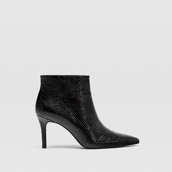same design shoes women pointed toe high-heeled ankle boots 2020 new fashion nude boots1, Black
same design shoes women pointed toe high-heeled ankle boots 2020 new fashion nude boots1, Black