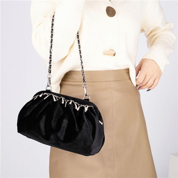 simply crossbody bags lady chain travel small handbags pu leather solid color cloud messenger bag for women 2021
simply crossbody bags lady chain travel small handbags pu leather solid color cloud messenger bag for women 2021