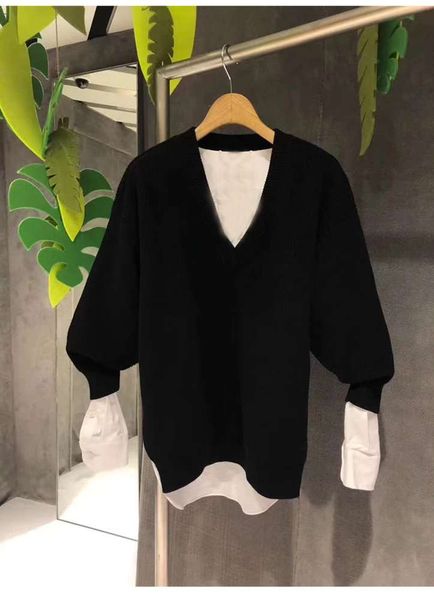 aw king 21 spring and summer new fake two-piece shirt stitching women's irregular personality v-neck sweater, White
aw king 21 spring and summer new fake two-piece shirt stitching women's irregular personality v-neck sweater, White
