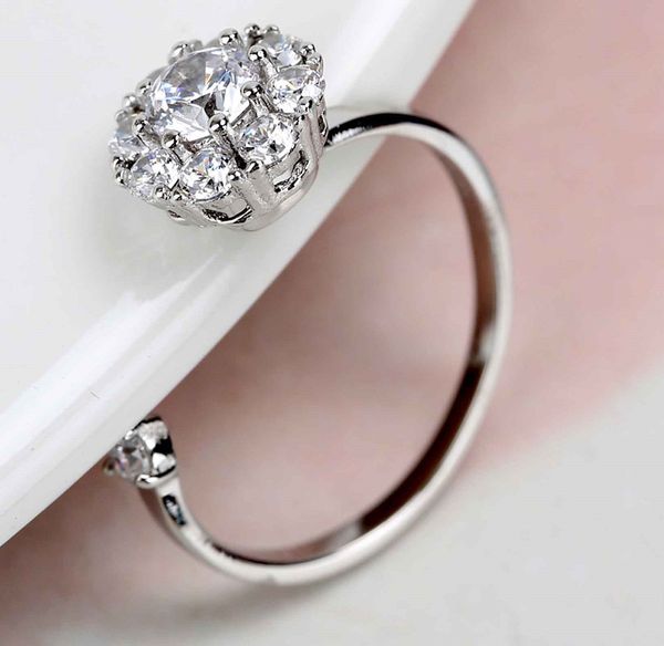 2020 new rotating ring opening design, a super beautiful ring is so that it can't shake and rotate the sterling silver version
2020 new rotating ring opening design, a super beautiful ring is so that it can't shake and rotate the sterling silver version