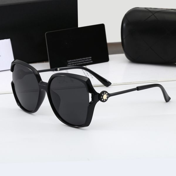 original brand ladies sunglasses women fashion designer polarized retro glasses ladies diamond big frame shopping mirror, White;black
original brand ladies sunglasses women fashion designer polarized retro glasses ladies diamond big frame shopping mirror, White;black