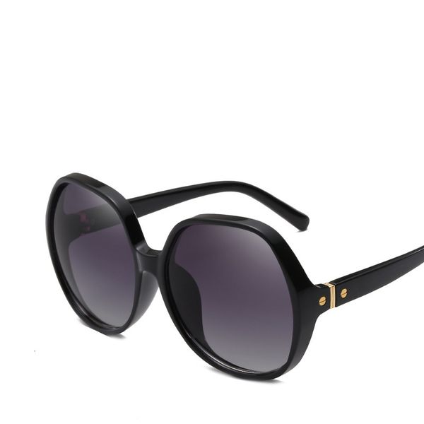 2021 new fashion one piece sunglasses women luxury vintage ladies sun glasses eyewear gafas oculos uv400 goggles 66413j y401, White;black
2021 new fashion one piece sunglasses women luxury vintage ladies sun glasses eyewear gafas oculos uv400 goggles 66413j y401, White;black
