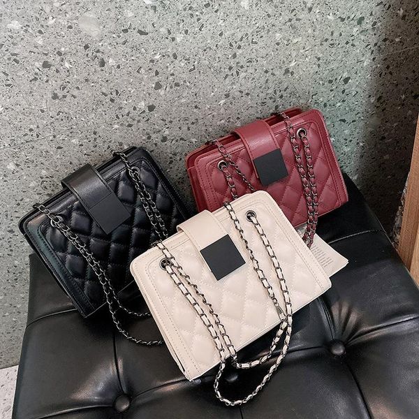 cross body women's bag autumn and winter fashion armpit single shoulder texture chain girl's diamond lattice handbag
cross body women's bag autumn and winter fashion armpit single shoulder texture chain girl's diamond lattice handbag