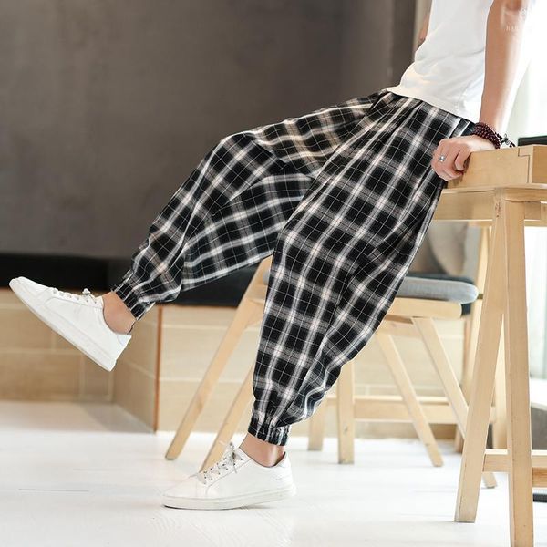 2020 new fashion male in spring plaid cotton linen casual pants/men's loose and comfortable linen beach pants1, Black
2020 new fashion male in spring plaid cotton linen casual pants/men's loose and comfortable linen beach pants1, Black