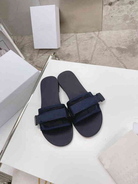 2022designer sandals summer flat slipper fashion beach woman big head letters slippers, Black
2022designer sandals summer flat slipper fashion beach woman big head letters slippers, Black