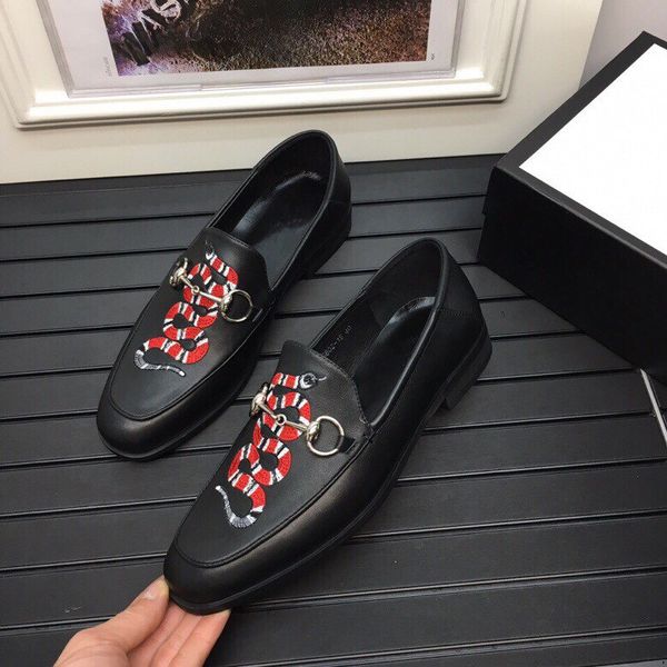 new men's brand designer shoes male tudded spike loafer casual dress flat shoes lazy person slip-on casual shoe loafers, Black
new men's brand designer shoes male tudded spike loafer casual dress flat shoes lazy person slip-on casual shoe loafers, Black