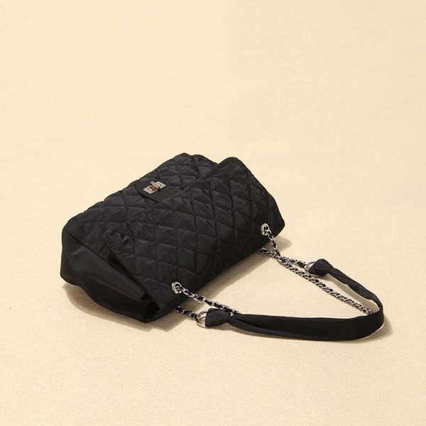 cross body large-capacity ladies bag 2021 trendy korean version of wild rhombic chain one-shoulder armpit western style handbag
cross body large-capacity ladies bag 2021 trendy korean version of wild rhombic chain one-shoulder armpit western style handbag