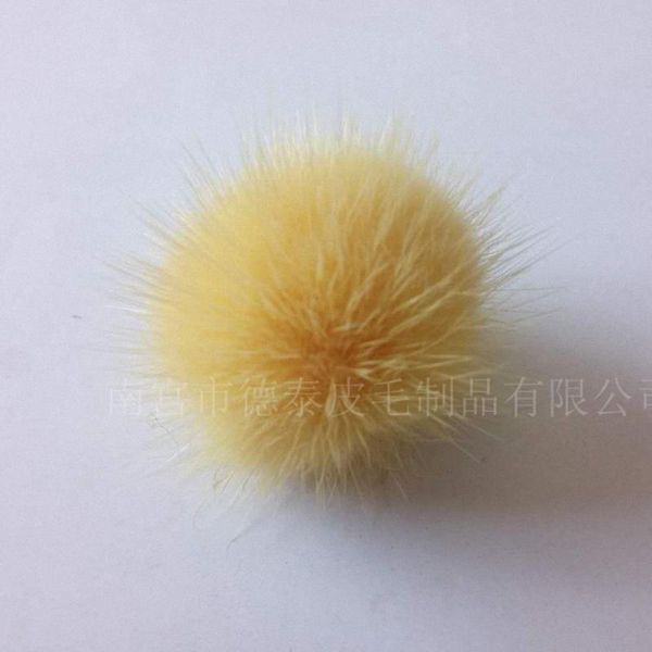 beanies 10pcs/lot wholesale price 100% real ball diy 5-6cm genuine fur pompom for women winter keychain hat f014-yellow
beanies 10pcs/lot wholesale price 100% real ball diy 5-6cm genuine fur pompom for women winter keychain hat f014-yellow