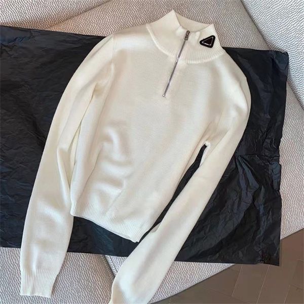warehouse clothing autumn and winter embroidered small triangle leather semi high neck zipper sweater women's knitted sale online_jm42, Black
warehouse clothing autumn and winter embroidered small triangle leather semi high neck zipper sweater women's knitted sale online_jm42, Black