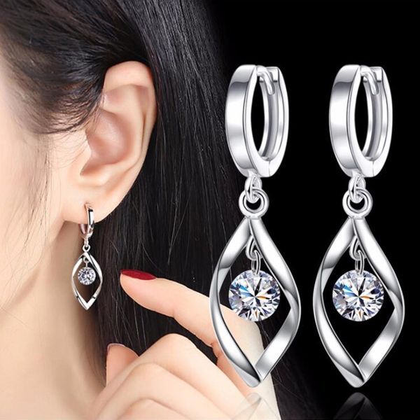 nehzy 925 sterling silver jewelry new woman earrings crystal retro hollow long fashion q1219, Golden;silver
nehzy 925 sterling silver jewelry new woman earrings crystal retro hollow long fashion q1219, Golden;silver