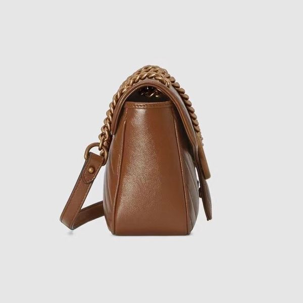 7a high-end boutique custom new design concept classic shape design brown twill quilted leather production
7a high-end boutique custom new design concept classic shape design brown twill quilted leather production