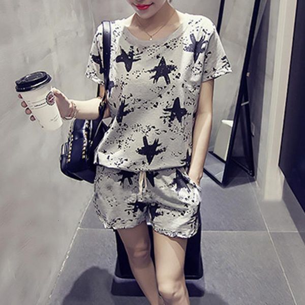 2pcs/set summer women suits short sleeve o neck casual loose-fitting fashion-printed +shorts female clothes 2020 new, Gray
2pcs/set summer women suits short sleeve o neck casual loose-fitting fashion-printed +shorts female clothes 2020 new, Gray