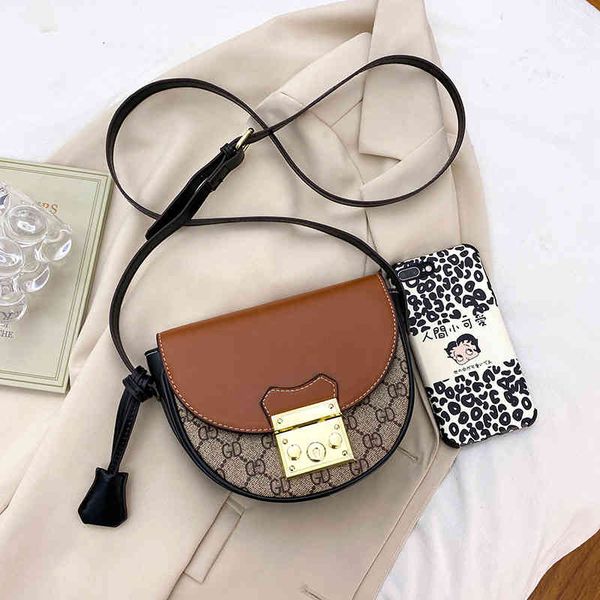 66% off new fashion women's half round leather messenger bag single shoulder mini letter saddle bag
66% off new fashion women's half round leather messenger bag single shoulder mini letter saddle bag