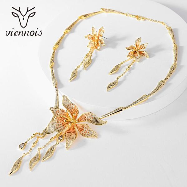 viennois flower jewelry set for women luxury yellow zirconia necklace and earrings bridal jewelry set for wedding, Silver
viennois flower jewelry set for women luxury yellow zirconia necklace and earrings bridal jewelry set for wedding, Silver