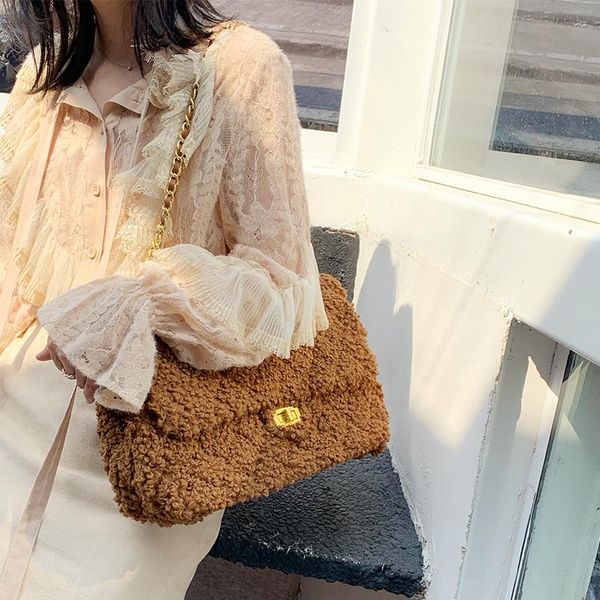 lamb hair wool bag winter female bag fur big large capacity new messenger korean version
lamb hair wool bag winter female bag fur big large capacity new messenger korean version