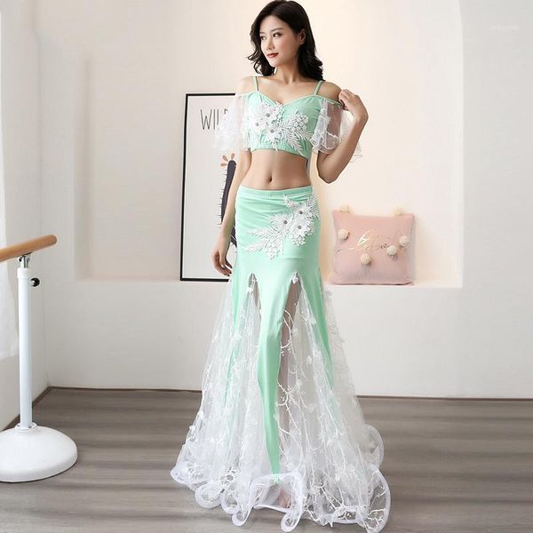 2020 new belly dance costume set oriental women bellydance suit applique fairy ladies performance outfit +skirt sets dl45801, Black;red
2020 new belly dance costume set oriental women bellydance suit applique fairy ladies performance outfit +skirt sets dl45801, Black;red