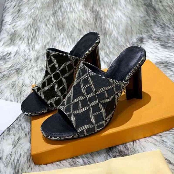 fashion woman slippers beach thick bottom platform alphabet lady sandals leather high heel slides shoe10 01, Black
fashion woman slippers beach thick bottom platform alphabet lady sandals leather high heel slides shoe10 01, Black