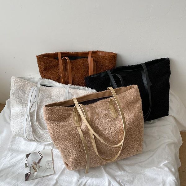 shoulder bags 2021 winter's minimalist large-capacity plush wool fashion versatile trendy hairy bag handbag totes
shoulder bags 2021 winter's minimalist large-capacity plush wool fashion versatile trendy hairy bag handbag totes