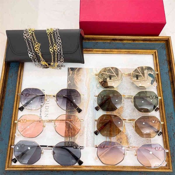 2022 factory wholesale warren va2040 small frame metal chain sunglasses hanging women's personalized fashion sunglasses, White;black
2022 factory wholesale warren va2040 small frame metal chain sunglasses hanging women's personalized fashion sunglasses, White;black