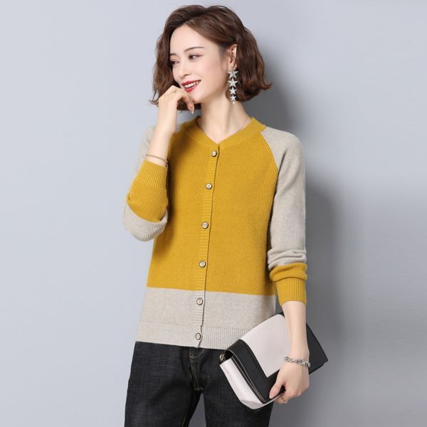 thickened women's t-shirt new korean coat t-shirt coatsingle breasted round neck geometric contrast autumn and winter coat wome, White;black
thickened women's t-shirt new korean coat t-shirt coatsingle breasted round neck geometric contrast autumn and winter coat wome, White;black