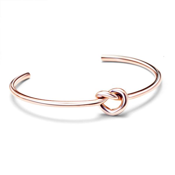 tie 3.5 thread diameter open titanium steel rose gold bracelet plated with 18k real gold, Slivery;golden
tie 3.5 thread diameter open titanium steel rose gold bracelet plated with 18k real gold, Slivery;golden