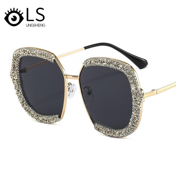 ls women gradient shades luxury oversized sunglasses fashion sun glasses female metal frame trend sunglass yg047, White;black
ls women gradient shades luxury oversized sunglasses fashion sun glasses female metal frame trend sunglass yg047, White;black
