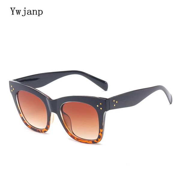 sunglasses fashion cat eye women 2021 brand designer luxury sun glasses lady summer style female rivet shades uv400, White;black
sunglasses fashion cat eye women 2021 brand designer luxury sun glasses lady summer style female rivet shades uv400, White;black