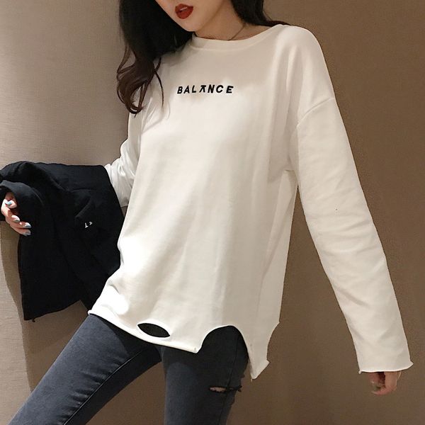 autumn 2020 new embroidered letter sleeve t-shirt loose white torn hole medium long bottom shirt for women
autumn 2020 new embroidered letter sleeve t-shirt loose white torn hole medium long bottom shirt for women