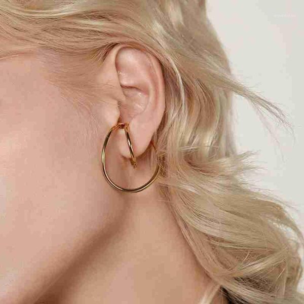 2020 new luxury jewelry hooping ear cuff irregular curve clip hoop earrings for women earcuffs no piercing1, Golden;silver
2020 new luxury jewelry hooping ear cuff irregular curve clip hoop earrings for women earcuffs no piercing1, Golden;silver