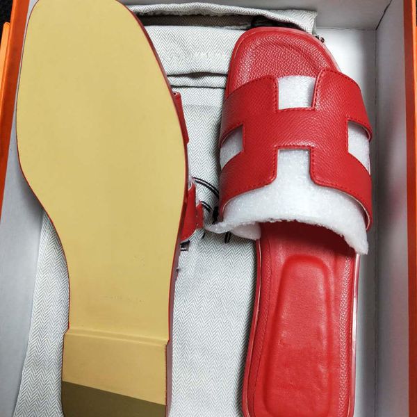 the latest high-quality slippers and sandals leather slippers in 2020, the and most comfortable summer trend to wear 36-40, Black
the latest high-quality slippers and sandals leather slippers in 2020, the and most comfortable summer trend to wear 36-40, Black