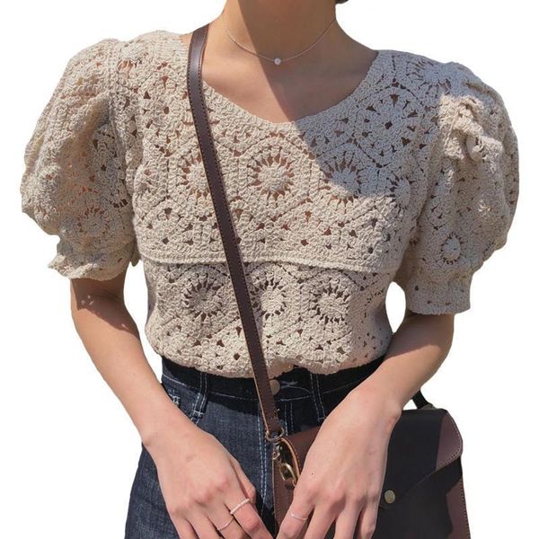 2020 new vintage summer women puff sleeve hollow out shirt female retro perspective lace blouse, White
2020 new vintage summer women puff sleeve hollow out shirt female retro perspective lace blouse, White