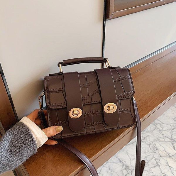 cross body women small pu leather flap personality all-match crossbody shoulder bag fashion tide designer handbags high quality
cross body women small pu leather flap personality all-match crossbody shoulder bag fashion tide designer handbags high quality