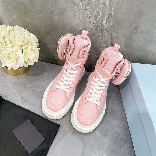 thick-soled triangular label platform shoes sandals high casual women shoes fashion street soft and elastic board shoe ,set package, Black
thick-soled triangular label platform shoes sandals high casual women shoes fashion street soft and elastic board shoe ,set package, Black