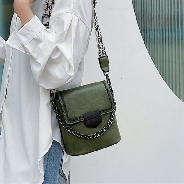 purses and handbags fashion chains bags for women 2020 single shoulder portable high-quality bags simple shopping bucket
purses and handbags fashion chains bags for women 2020 single shoulder portable high-quality bags simple shopping bucket