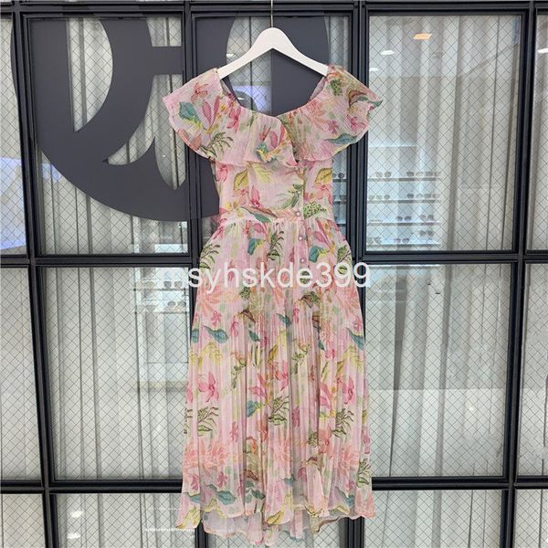 casual dresses french minority spring and summer broken flower foreign style fashion dress, Black;gray
casual dresses french minority spring and summer broken flower foreign style fashion dress, Black;gray