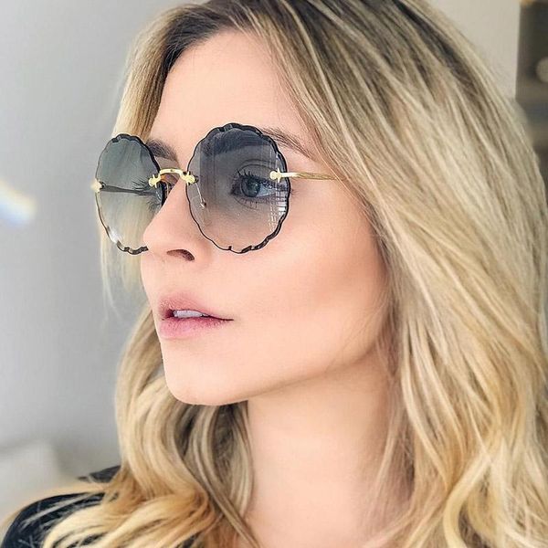 women's round sunglasses metal 2020 men shades fashion luxury rimless sun glasses female ladies eyewear oculos d309f, White;black
women's round sunglasses metal 2020 men shades fashion luxury rimless sun glasses female ladies eyewear oculos d309f, White;black