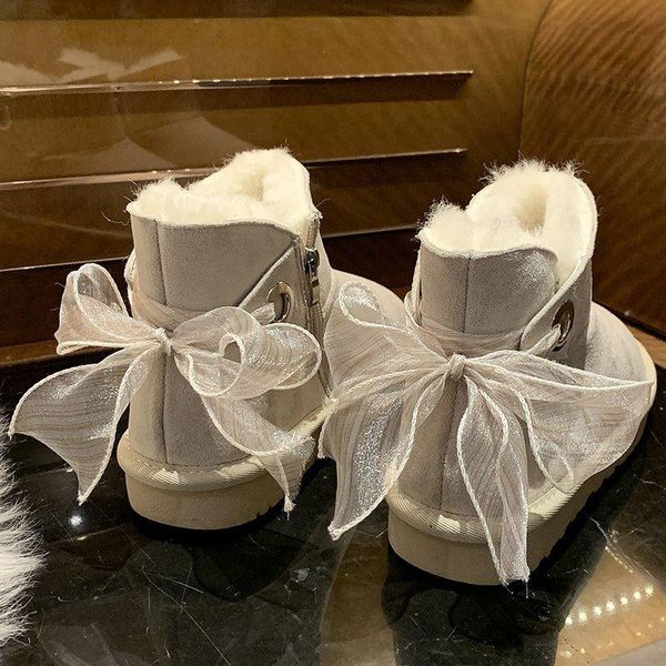 new genuine sheepskin leather snow boots natural fur botas mujer wool warm winter boots fashion women ankle, Black
new genuine sheepskin leather snow boots natural fur botas mujer wool warm winter boots fashion women ankle, Black