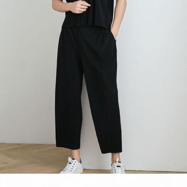 miyake pleated men's casual straight pants harem pants trend loose nine points running track pants men 2005 y1114, Black
miyake pleated men's casual straight pants harem pants trend loose nine points running track pants men 2005 y1114, Black