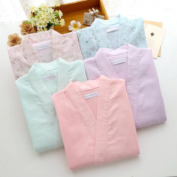 women pajamas cotton gauze kimono half-sleeved trousers pyjamas summer v-neck sleepwear loungewear pijama mujer home clothes11, Black;red
women pajamas cotton gauze kimono half-sleeved trousers pyjamas summer v-neck sleepwear loungewear pijama mujer home clothes11, Black;red