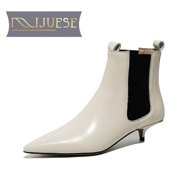 mljuese 2021 women ankle boots cow leather winter short plush pointed toe mixed colors med heels female boots size 40, Black
mljuese 2021 women ankle boots cow leather winter short plush pointed toe mixed colors med heels female boots size 40, Black