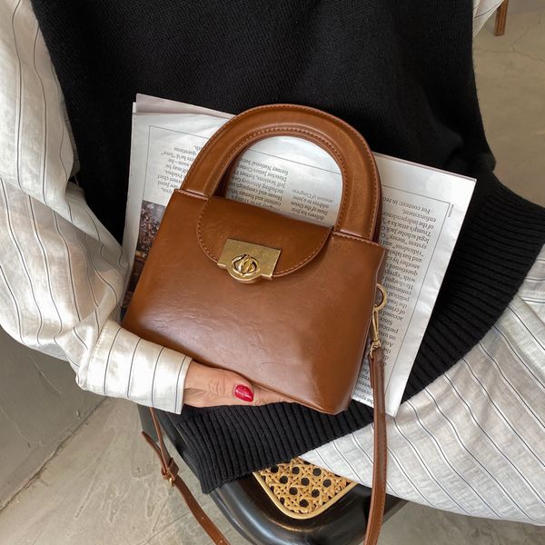mini vintage retro totes bag pu leather crossbody bags for women 2020 small cross body designer shoulder handbags c1019
mini vintage retro totes bag pu leather crossbody bags for women 2020 small cross body designer shoulder handbags c1019