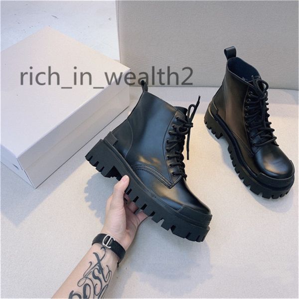 2020ladies rois fashion black khaki ankle ankle boots leather comfortable martin boots women's boots
2020ladies rois fashion black khaki ankle ankle boots leather comfortable martin boots women's boots