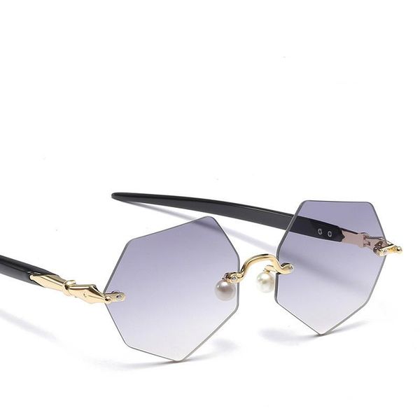 sunglasses 2021 rimless gradient clear uv400 vintage sun glasses for men women retro eyewear oculos masculino sunglass luxury, White;black
sunglasses 2021 rimless gradient clear uv400 vintage sun glasses for men women retro eyewear oculos masculino sunglass luxury, White;black