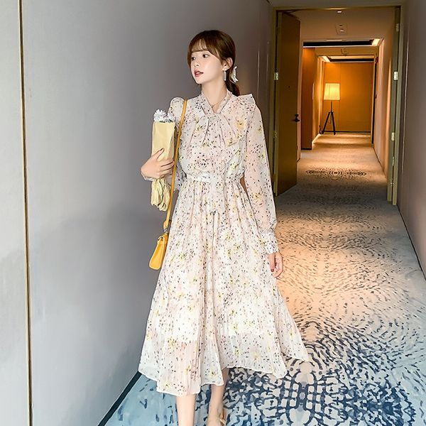 chiffon children's dress 2020 autumn new temperament light mature wind waist long dress dresschildren's dresssleeve floral skirt p, Black;gray
chiffon children's dress 2020 autumn new temperament light mature wind waist long dress dresschildren's dresssleeve floral skirt p, Black;gray