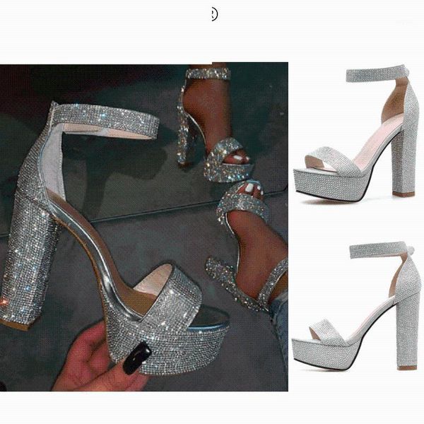 ltarta 2021 women's fashion sandals stars favorite chunky heel rhinestone platform large size sandals zl-7126-31, Black
ltarta 2021 women's fashion sandals stars favorite chunky heel rhinestone platform large size sandals zl-7126-31, Black