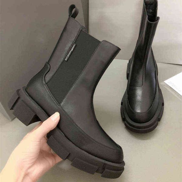 female boots 2022 net red medium comfortable and fashionable high thick soled women's summer martin boots elastic oversho, Black
female boots 2022 net red medium comfortable and fashionable high thick soled women's summer martin boots elastic oversho, Black