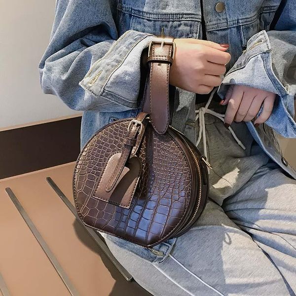 new round pu leather crossbody bags for women 2020 fashion totes female shoulder messenger bag lady handbags
new round pu leather crossbody bags for women 2020 fashion totes female shoulder messenger bag lady handbags