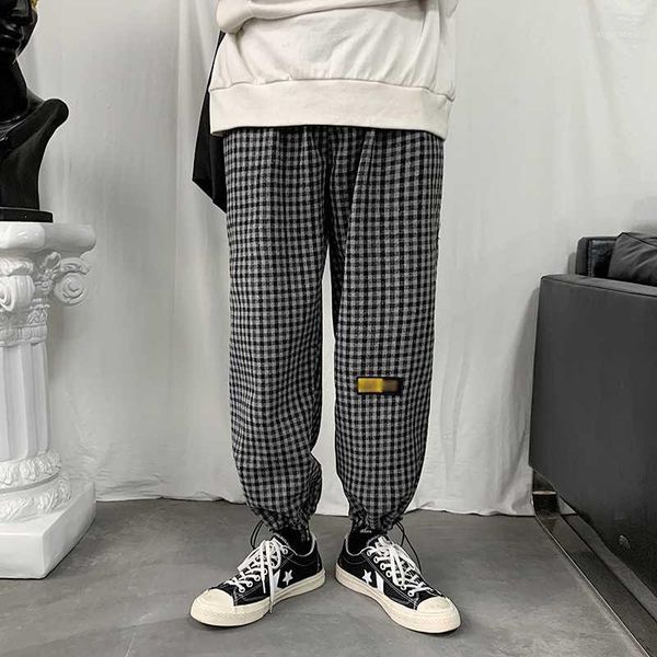 korean men plaid pants ankle length straight breathable 2020 summer fashion streetwear black causal loose thin trousers male1
korean men plaid pants ankle length straight breathable 2020 summer fashion streetwear black causal loose thin trousers male1