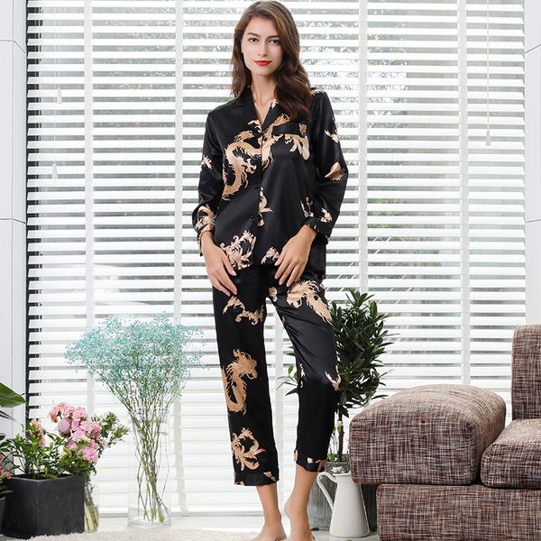 2021 new women's pajamas set spring summer silk down collar print sleepwear casual ladies home suit three pajama qewy, Black;red
2021 new women's pajamas set spring summer silk down collar print sleepwear casual ladies home suit three pajama qewy, Black;red