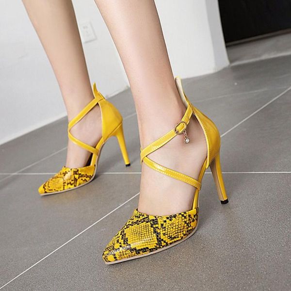 sandals 2021 plus size 48 49 50 women high heels summer thin heel female pumps point toe ankle cross strap shoes t623, Black
sandals 2021 plus size 48 49 50 women high heels summer thin heel female pumps point toe ankle cross strap shoes t623, Black